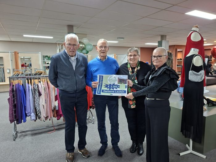 251026 donatie sponsorwinkel HartsaveLeuken